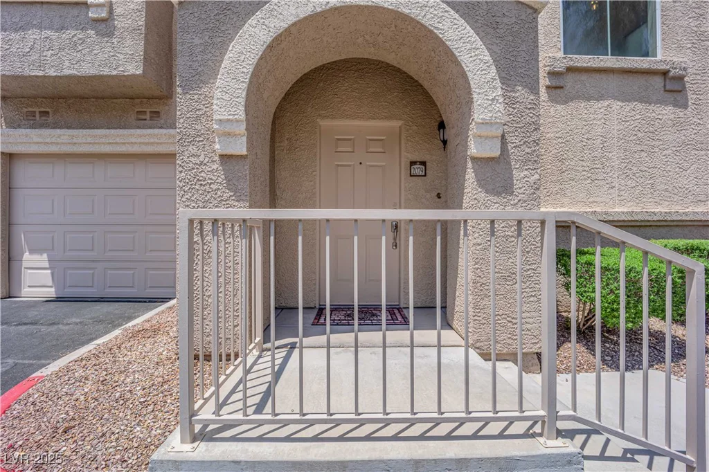 10550 Alexander, Las Vegas, NV 89129