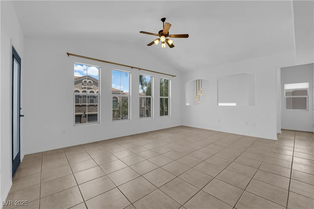 10550 Alexander, Las Vegas, NV 89129