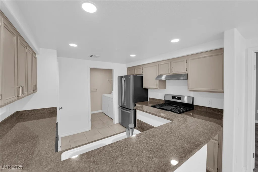 10550 Alexander, Las Vegas, NV 89129