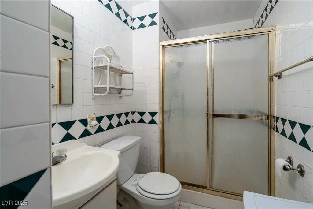 704 Kings, North Las Vegas, NV 89030