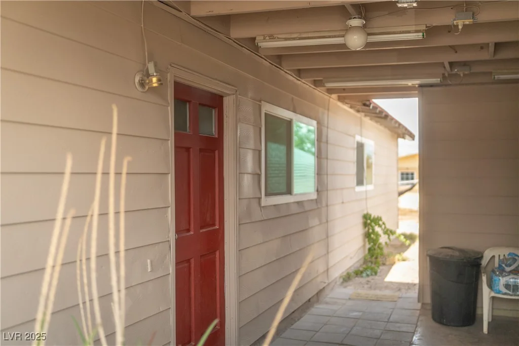 704 Kings, North Las Vegas, NV 89030