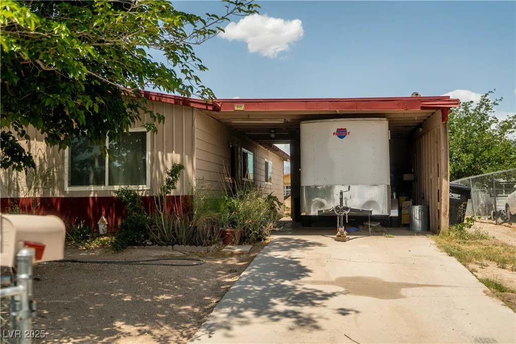 704 Kings, North Las Vegas, NV 89030