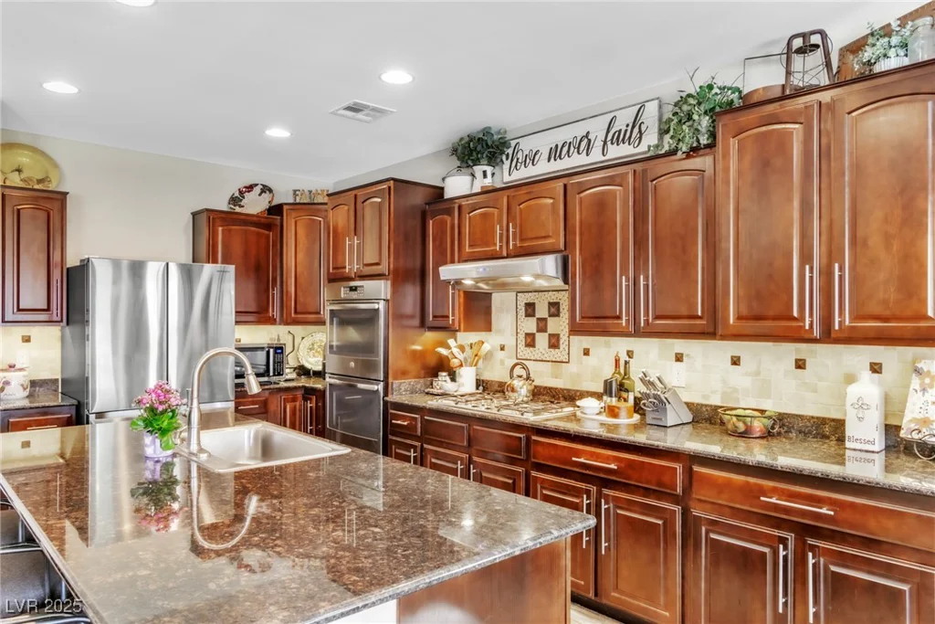 10420 Loma Portal, Las Vegas, NV 89166