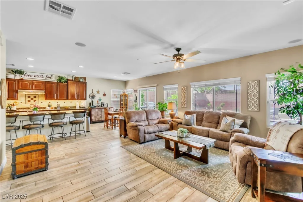 10420 Loma Portal, Las Vegas, NV 89166