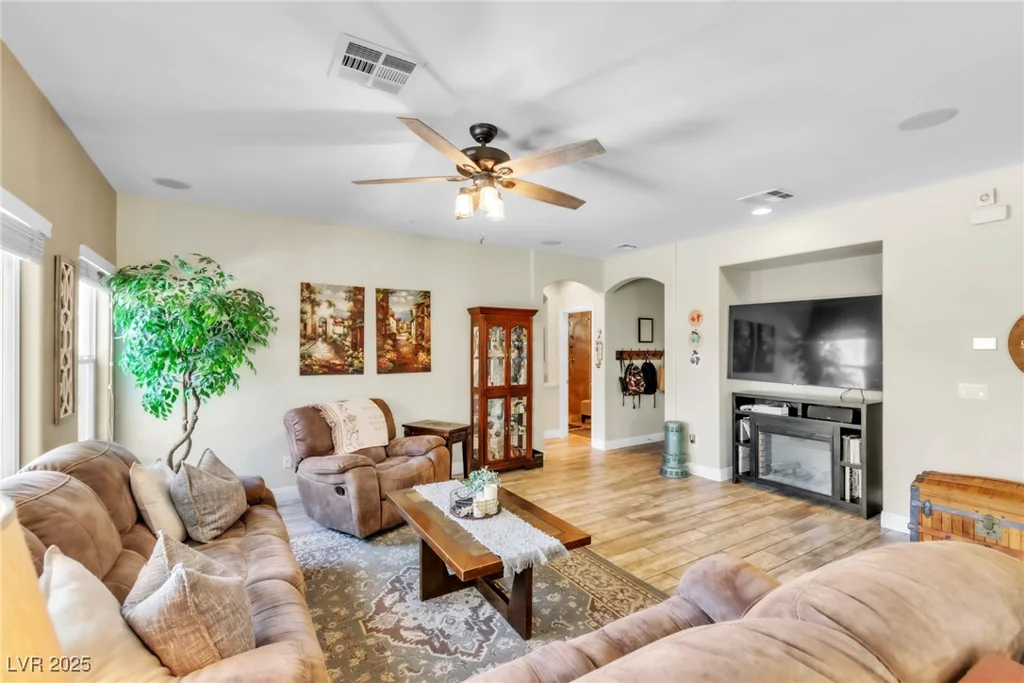 10420 Loma Portal, Las Vegas, NV 89166