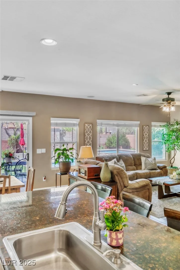10420 Loma Portal, Las Vegas, NV 89166