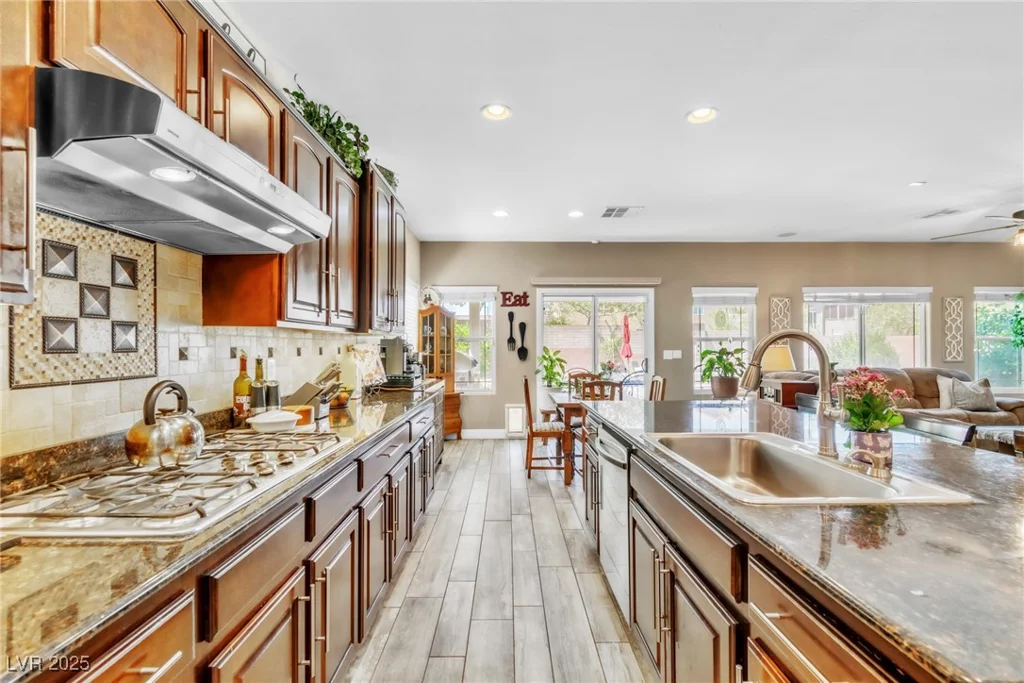 10420 Loma Portal, Las Vegas, NV 89166