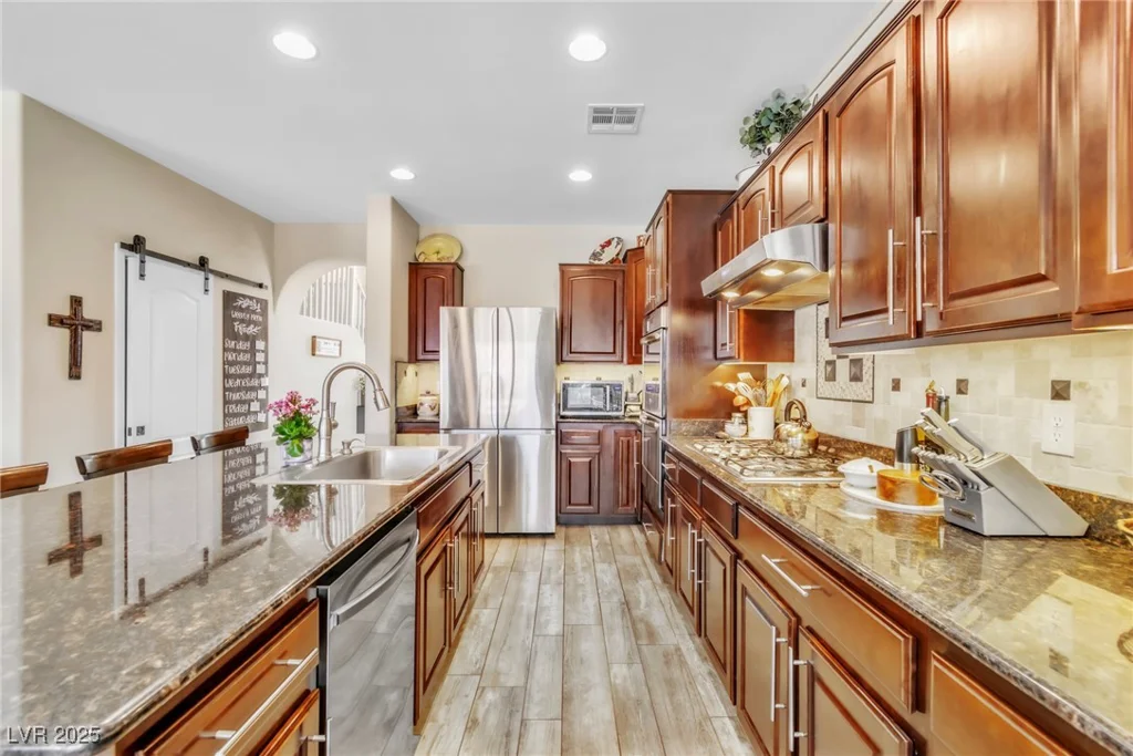 10420 Loma Portal, Las Vegas, NV 89166