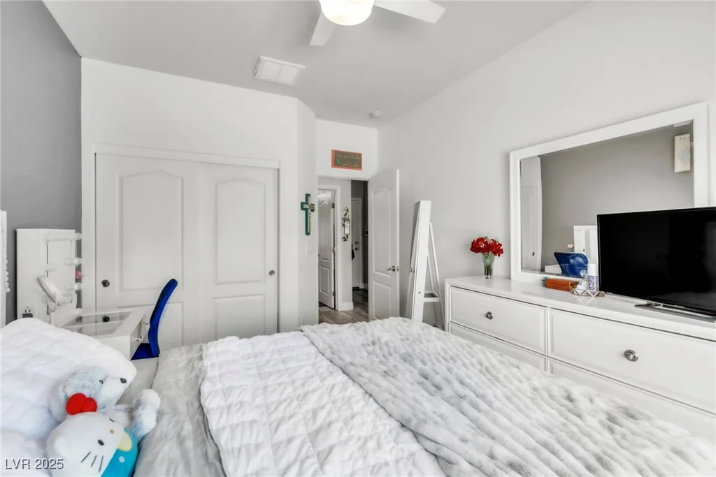 10420 Loma Portal, Las Vegas, NV 89166