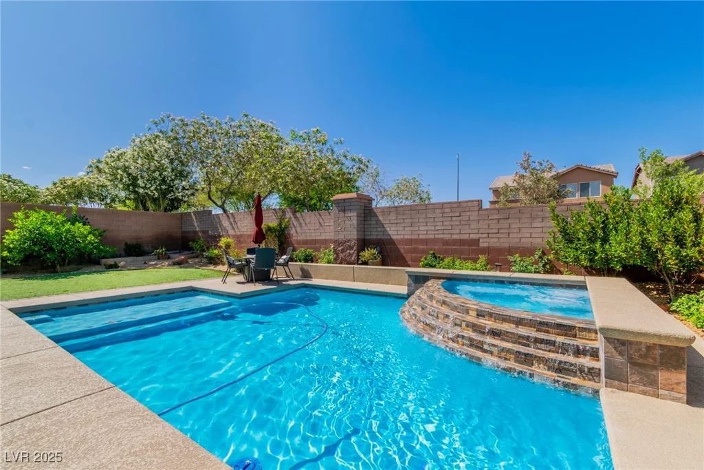 10420 Loma Portal, Las Vegas, NV 89166