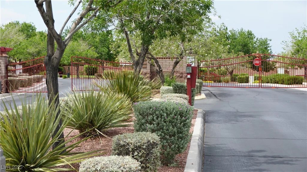 10420 Loma Portal, Las Vegas, NV 89166