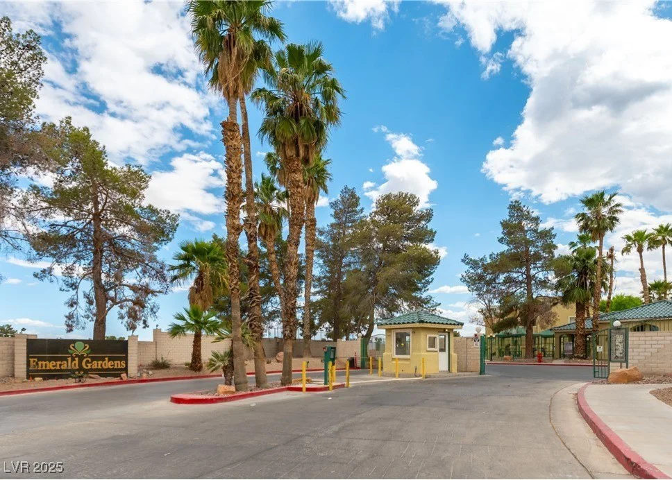 1533 Linnbaker, Las Vegas, NV 89110