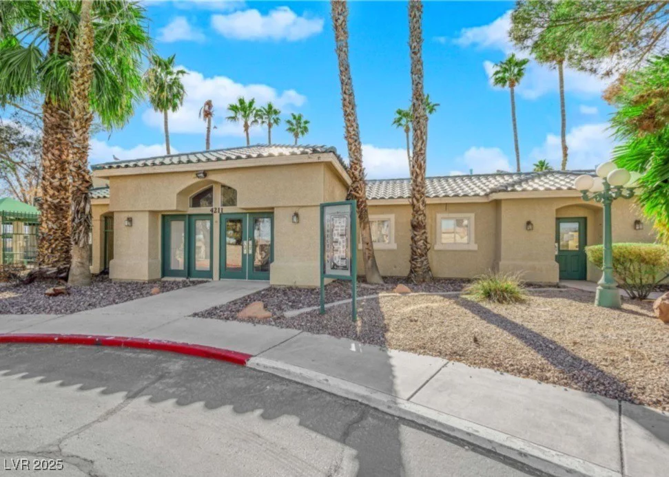 1533 Linnbaker, Las Vegas, NV 89110