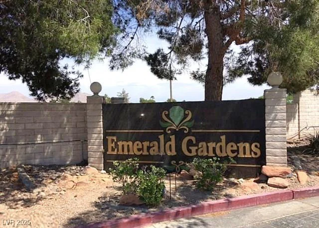 1533 Linnbaker, Las Vegas, NV 89110