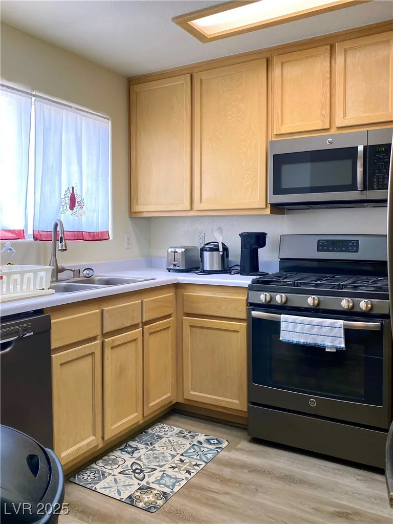 1533 Linnbaker, Las Vegas, NV 89110