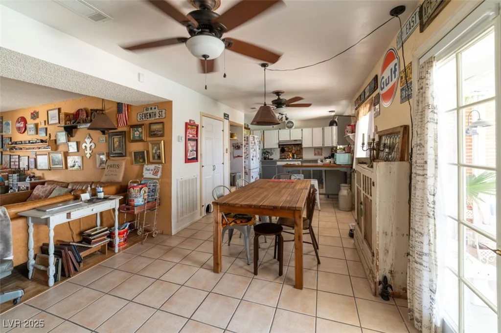6432 Aberdeen, Las Vegas, NV 89107