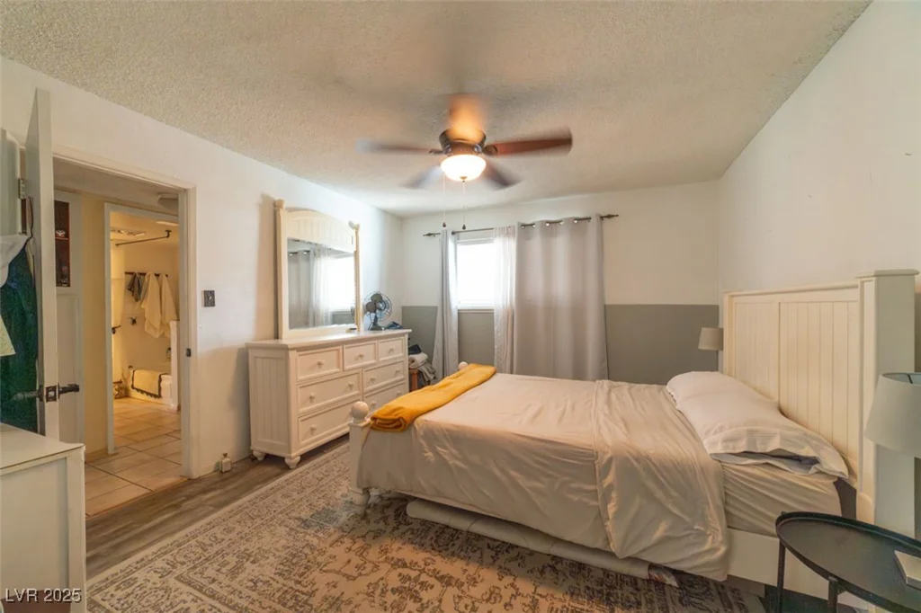 6432 Aberdeen, Las Vegas, NV 89107