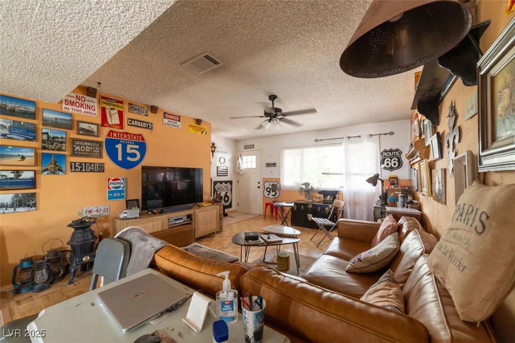 6432 Aberdeen, Las Vegas, NV 89107