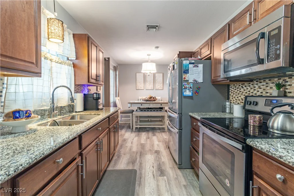 3682 Deer Creek, Las Vegas, NV 89115