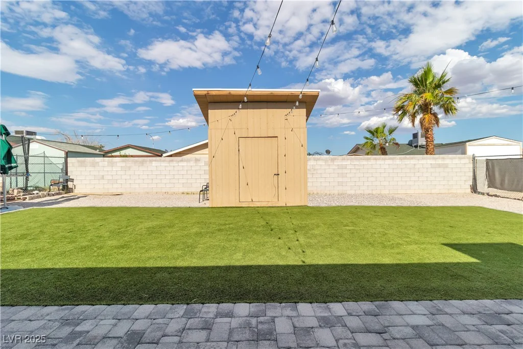 3682 Deer Creek, Las Vegas, NV 89115