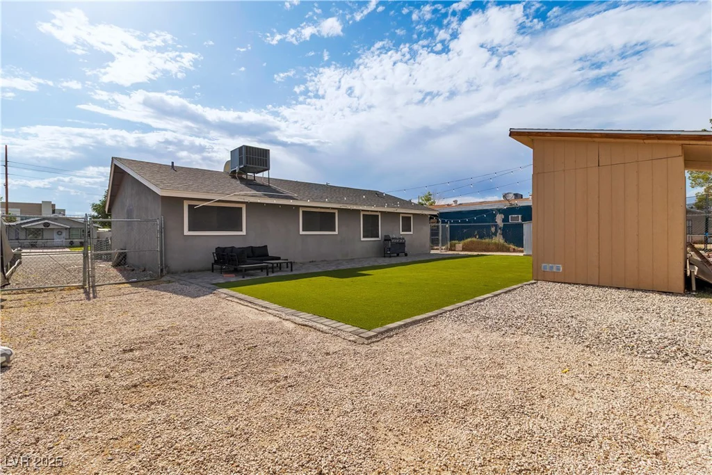 3682 Deer Creek, Las Vegas, NV 89115