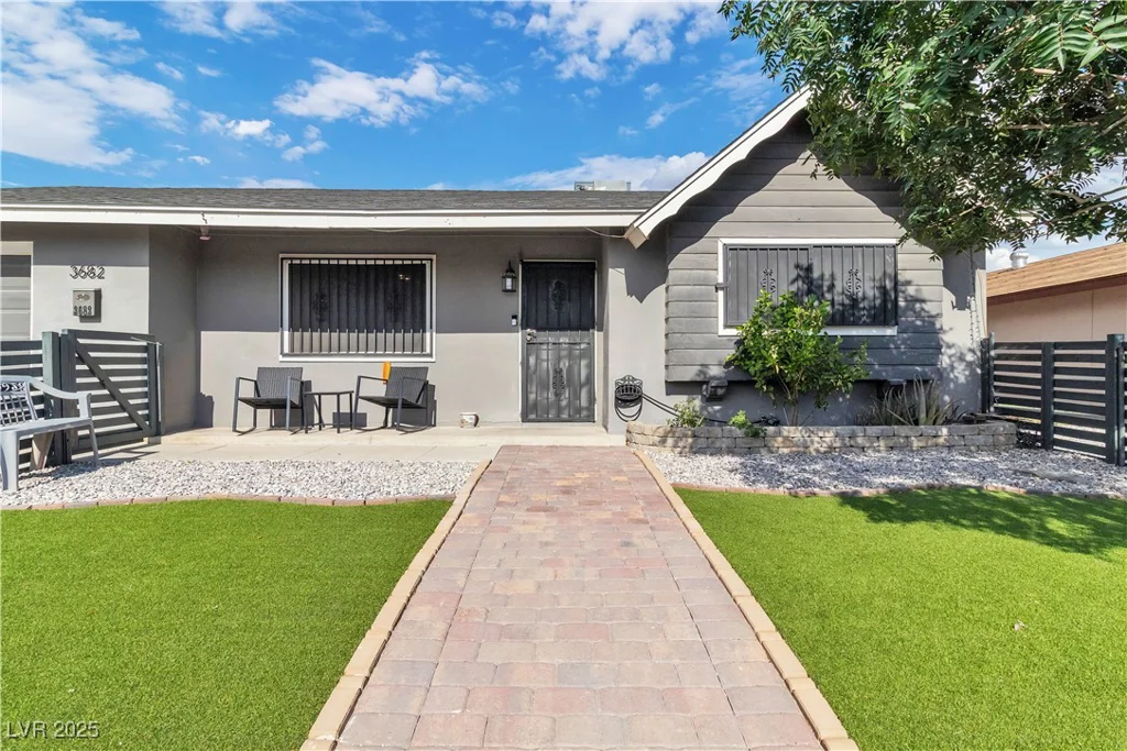 3682 Deer Creek, Las Vegas, NV 89115