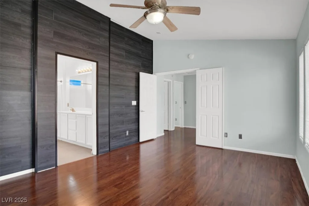 8389 Charlton Valley, Las Vegas, NV 89123