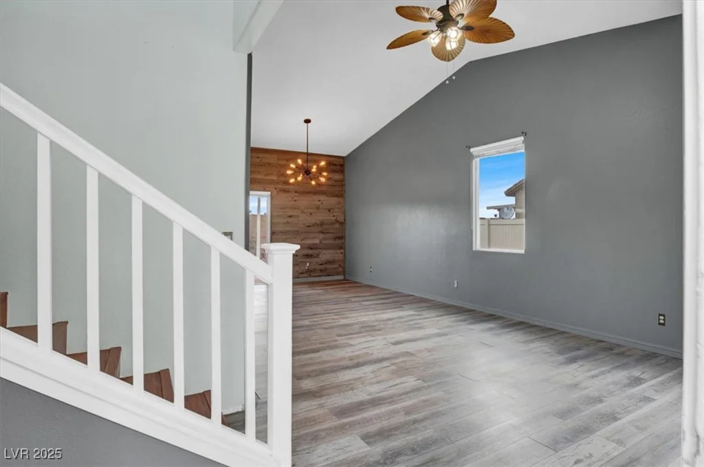 8389 Charlton Valley, Las Vegas, NV 89123