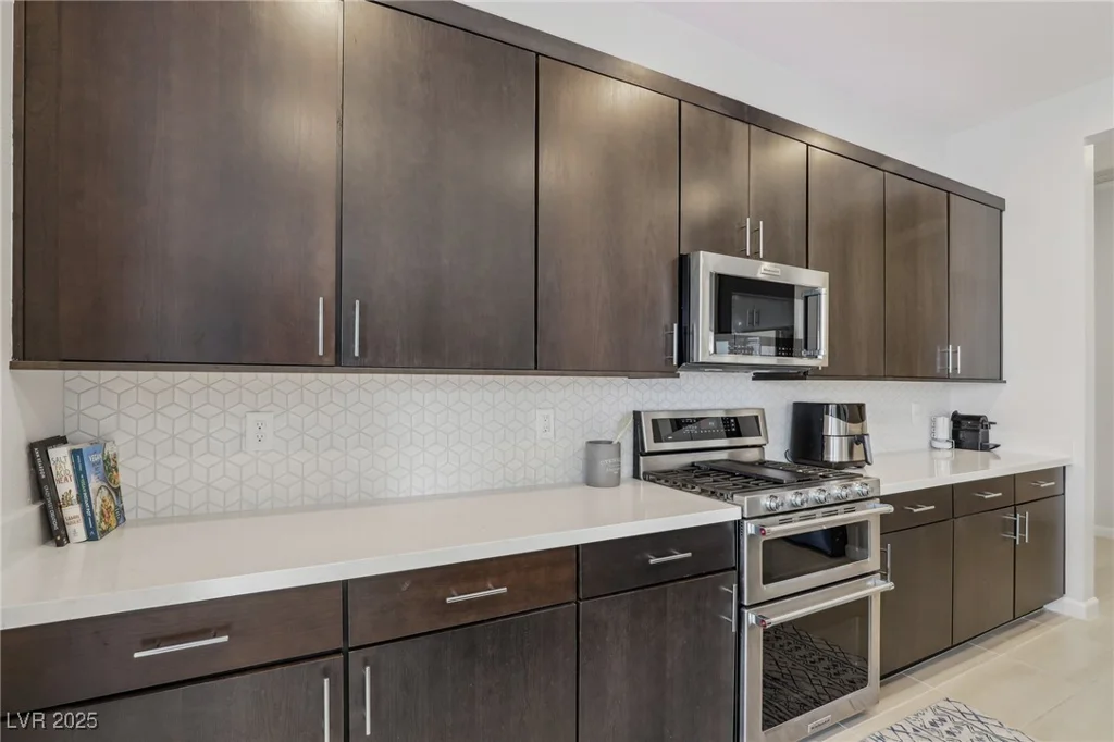 8956 Skye Treeline, Las Vegas, NV 89166