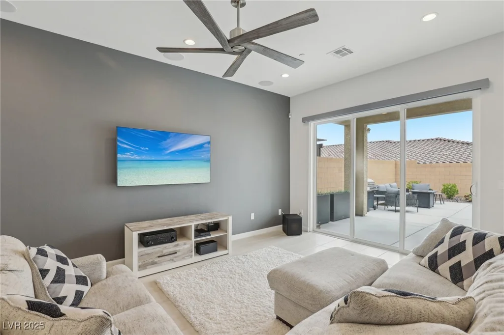 8956 Skye Treeline, Las Vegas, NV 89166