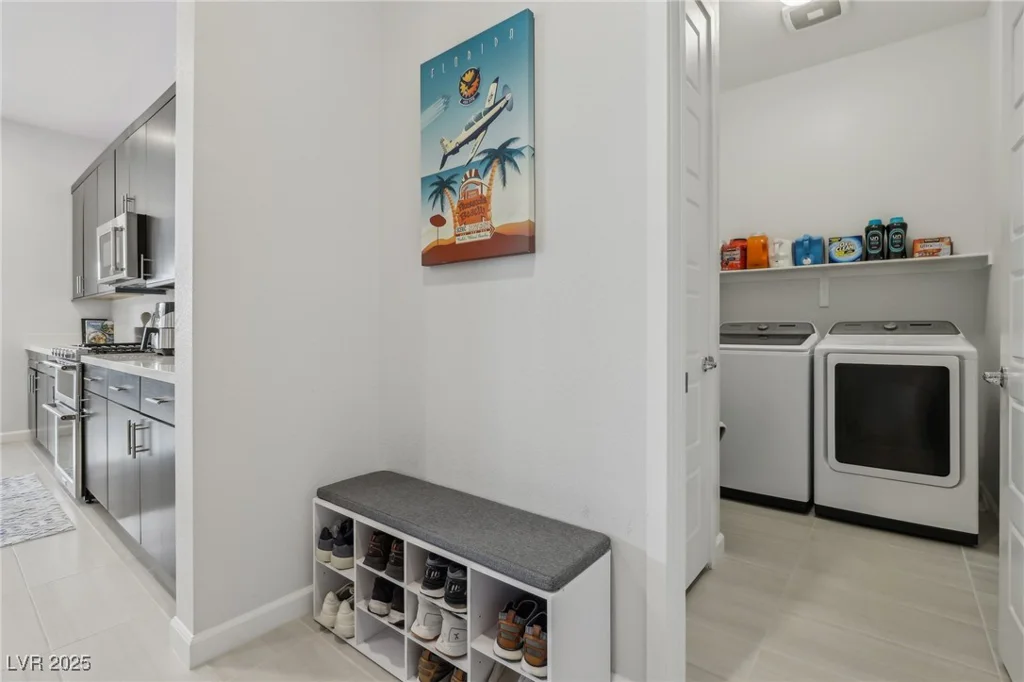 8956 Skye Treeline, Las Vegas, NV 89166