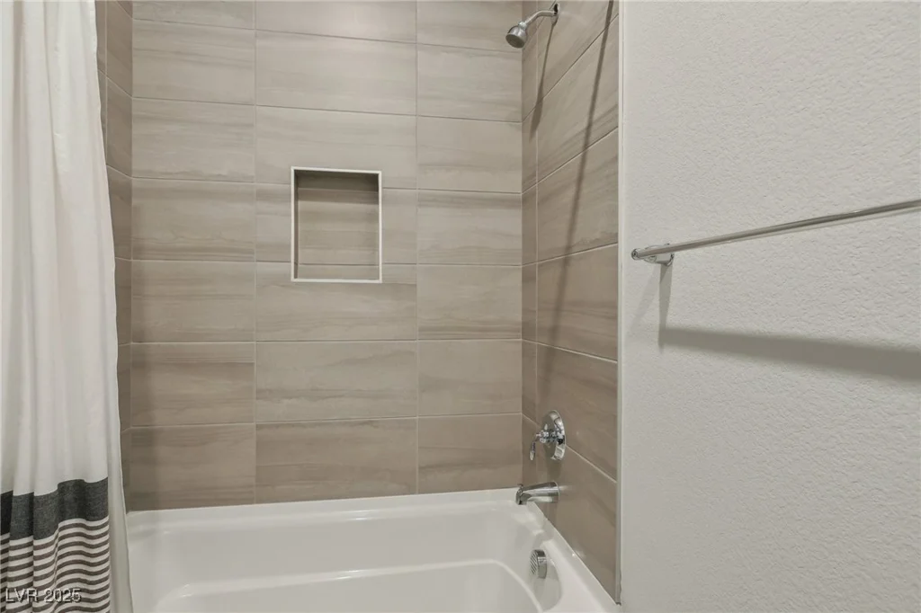 8956 Skye Treeline, Las Vegas, NV 89166