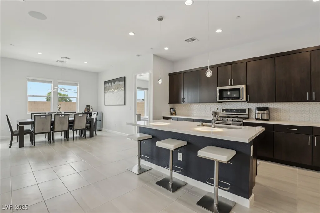 8956 Skye Treeline, Las Vegas, NV 89166