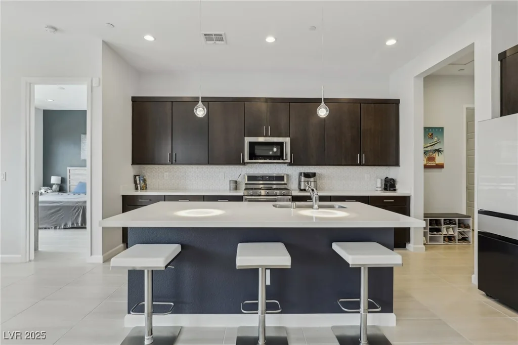 8956 Skye Treeline, Las Vegas, NV 89166