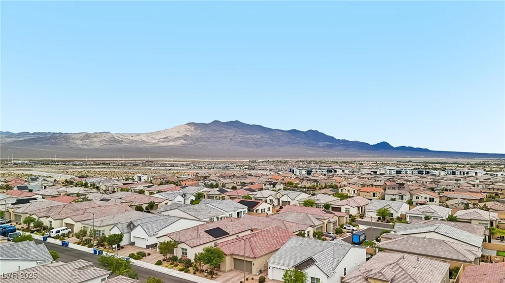 8956 Skye Treeline, Las Vegas, NV 89166
