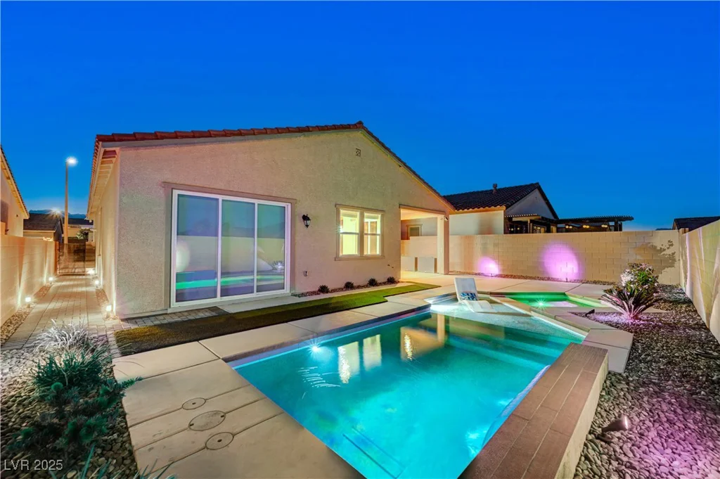 8956 Skye Treeline, Las Vegas, NV 89166