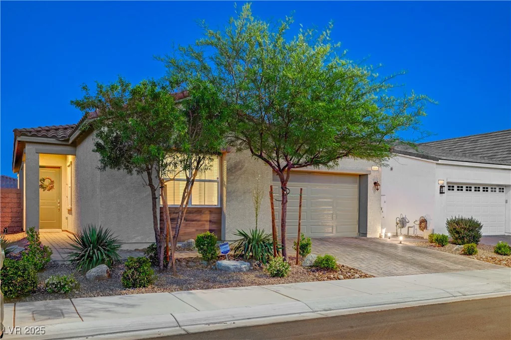 8956 Skye Treeline, Las Vegas, NV 89166