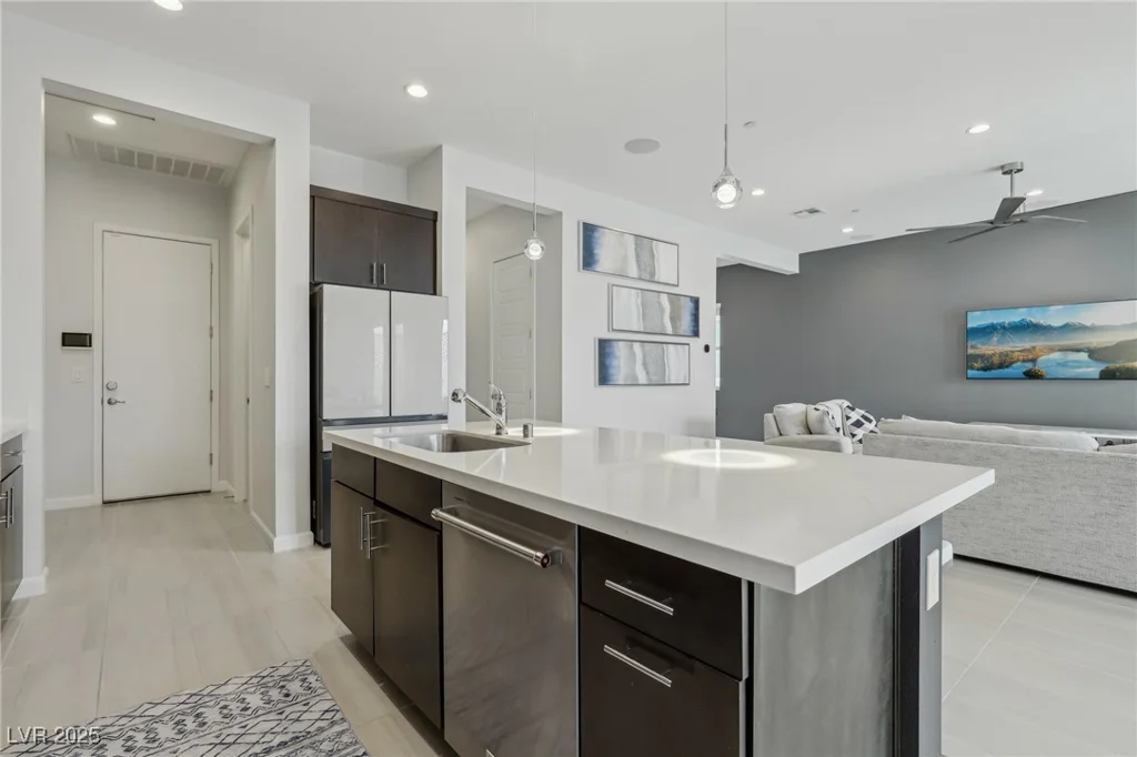 8956 Skye Treeline, Las Vegas, NV 89166