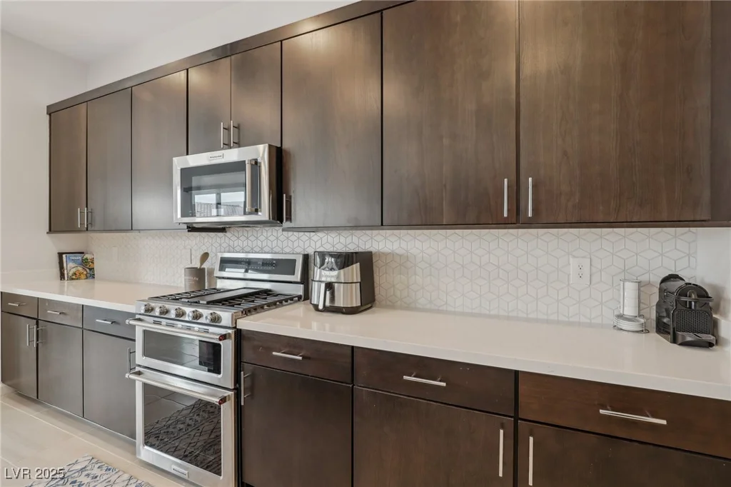 8956 Skye Treeline, Las Vegas, NV 89166
