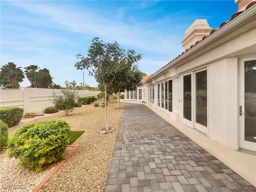 3957 Placita Del Lazo, Las Vegas, NV 89120
