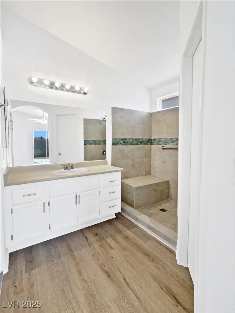 7524 Fencerow, Las Vegas, NV 89131