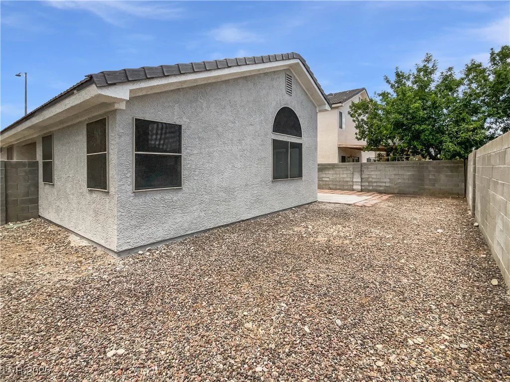 7524 Fencerow, Las Vegas, NV 89131