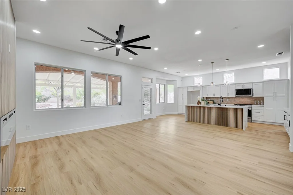 2353 Lauren, Las Vegas, NV 89134