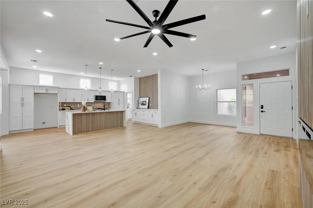 2353 Lauren, Las Vegas, NV 89134