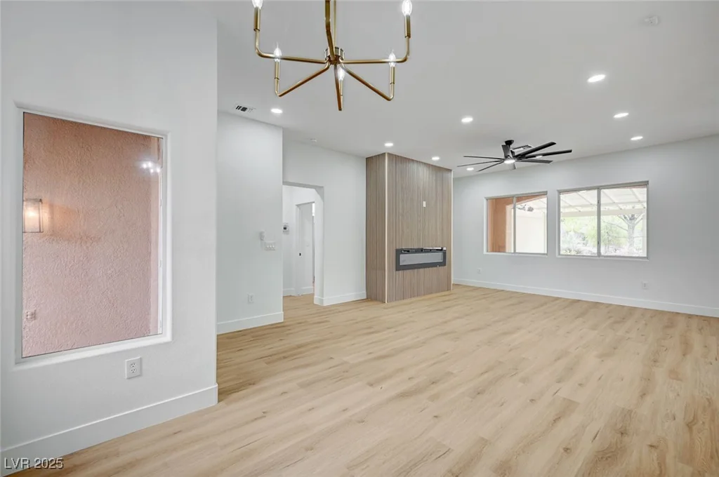 2353 Lauren, Las Vegas, NV 89134