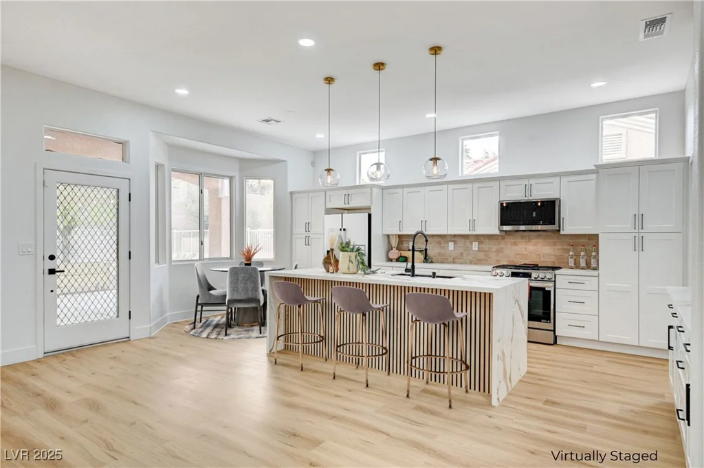 2353 Lauren, Las Vegas, NV 89134