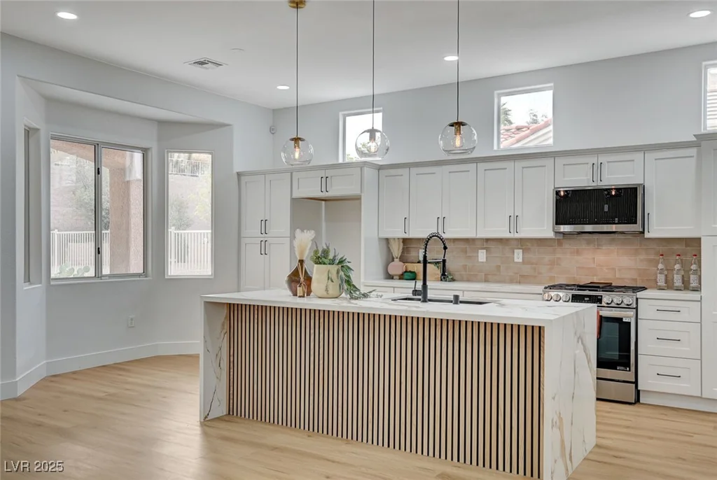 2353 Lauren, Las Vegas, NV 89134
