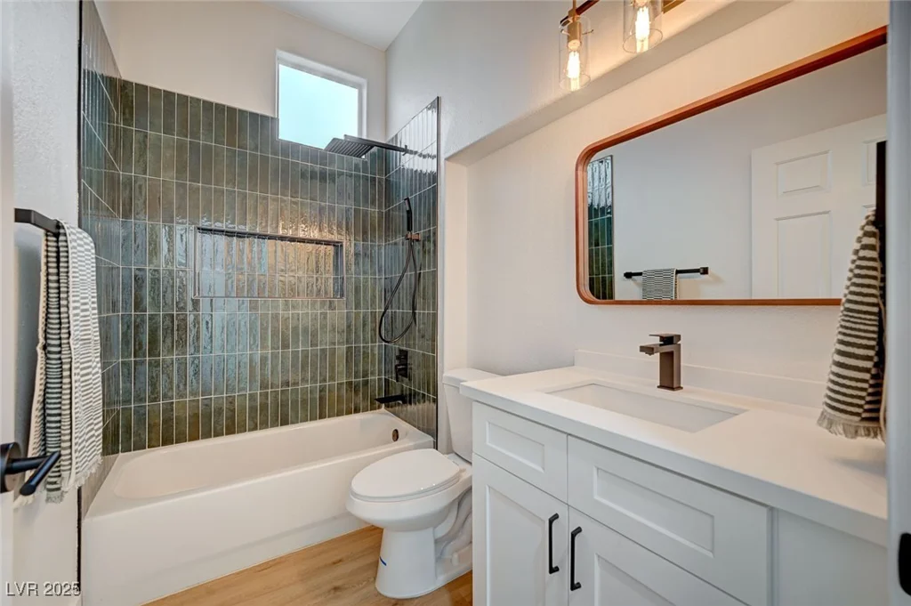 2353 Lauren, Las Vegas, NV 89134