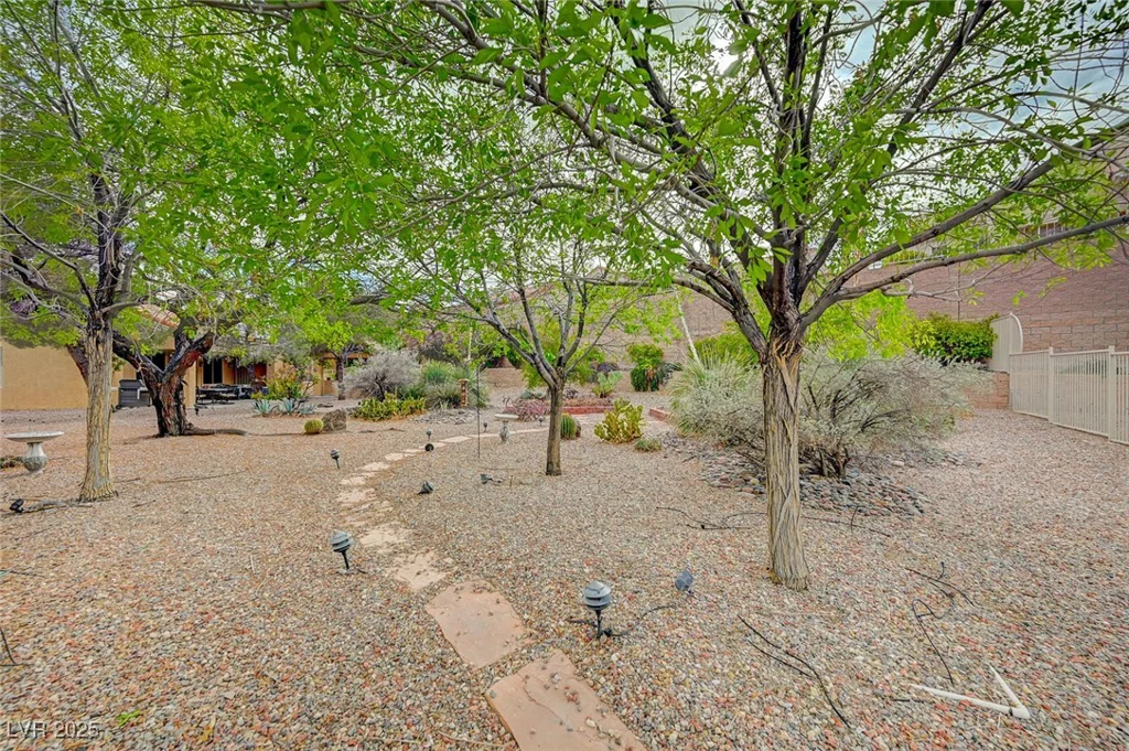 2353 Lauren, Las Vegas, NV 89134