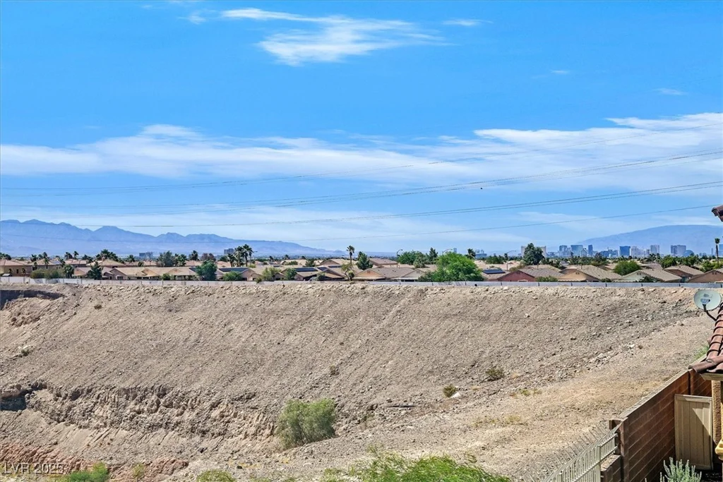 1109 Claire Rose, Las Vegas, NV 89183